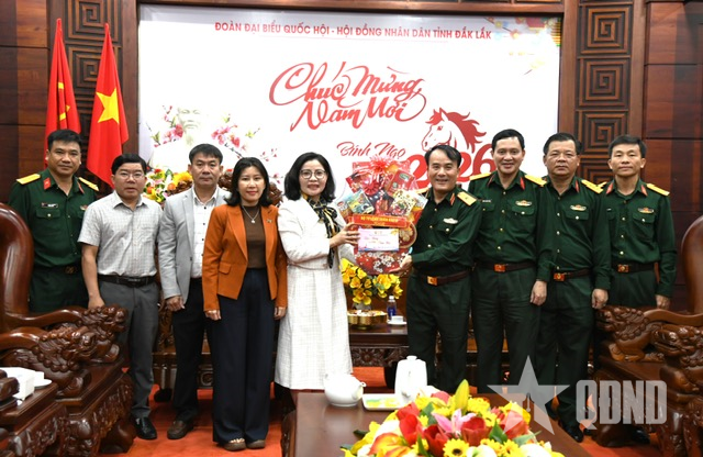 Bộ tư lệnh Quân khu 5 thăm chúc Tết tại tỉnh Đắk Lắk